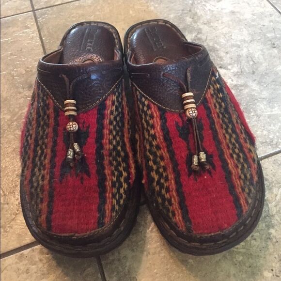 Born wool Aztec print clogs sz 7/38 - Picture 1 of 6